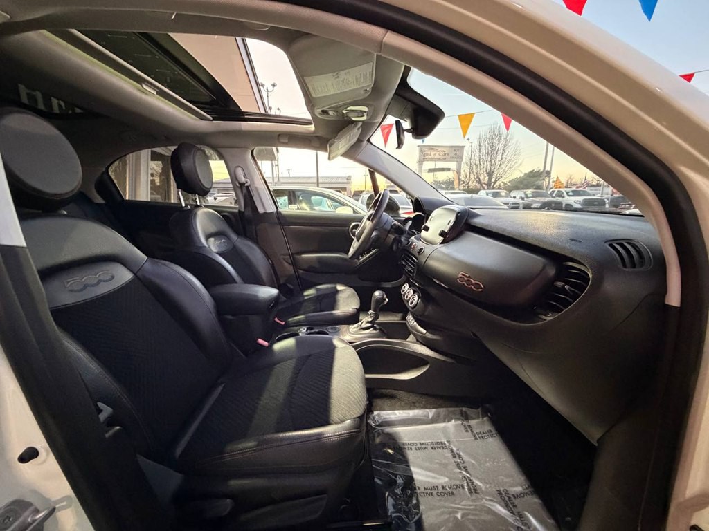 2018 FIAT 500 Image 18