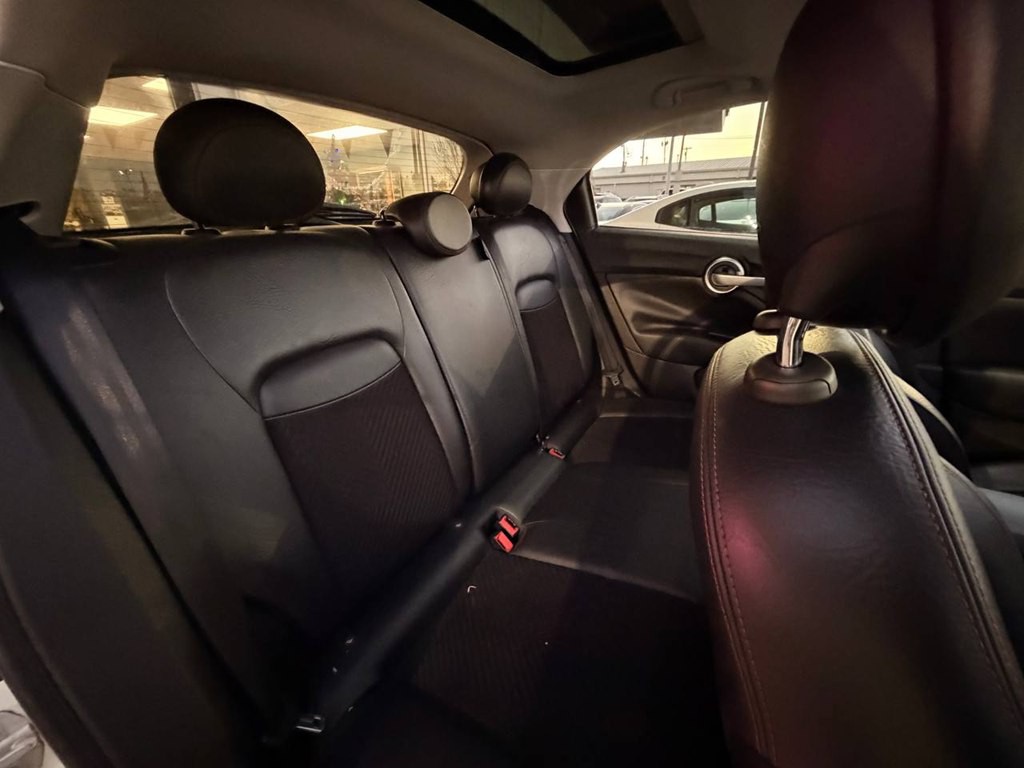 2018 FIAT 500 Image 21