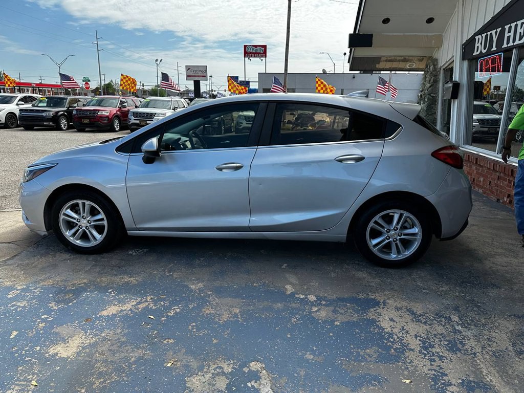 2017 Chevrolet Cruze Image 8