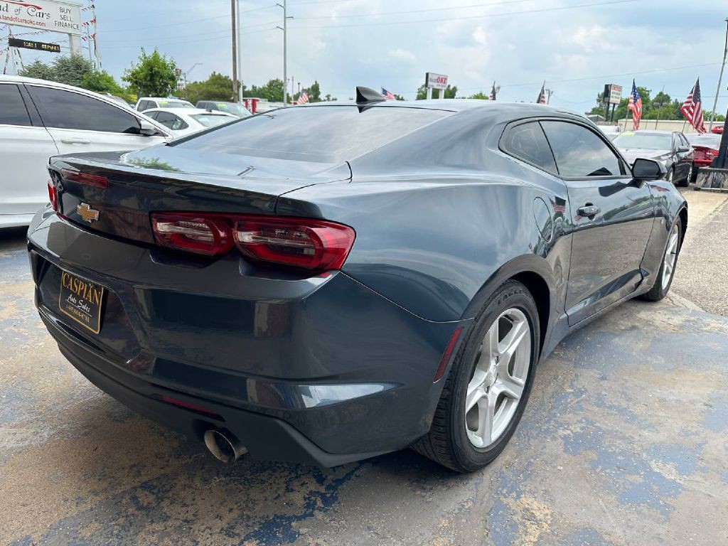 2019 Chevrolet Camaro Image 4