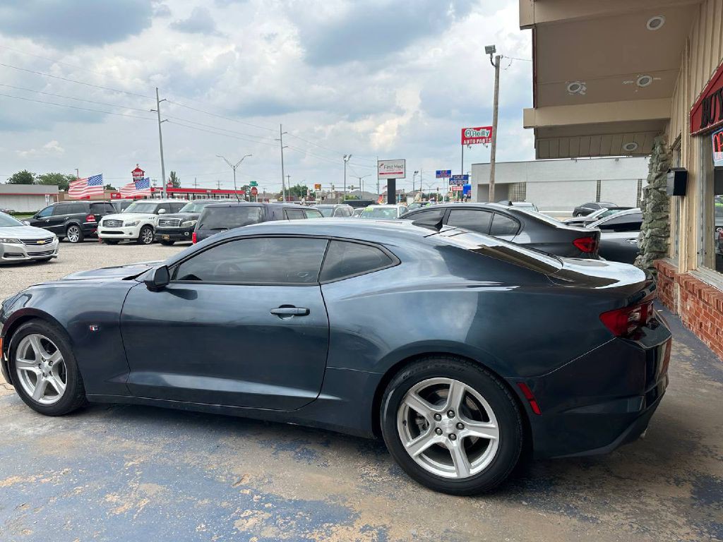 2019 Chevrolet Camaro Image 8