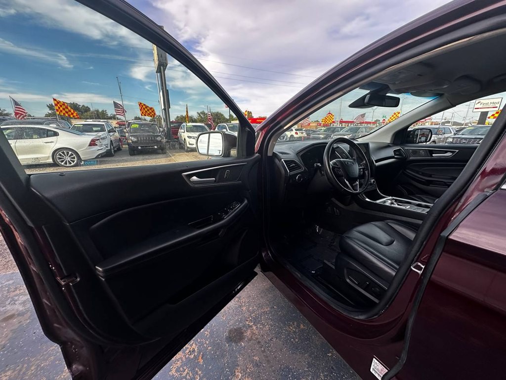 2022 Ford Edge Image 10