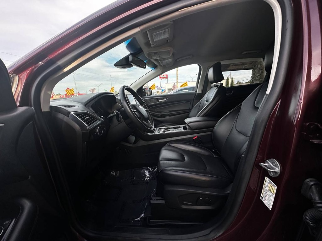 2022 Ford Edge Image 11