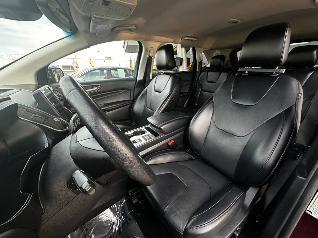 2022 Ford Edge Image 15