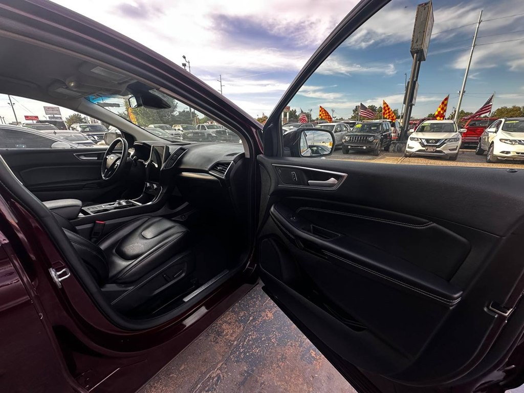 2022 Ford Edge Image 18