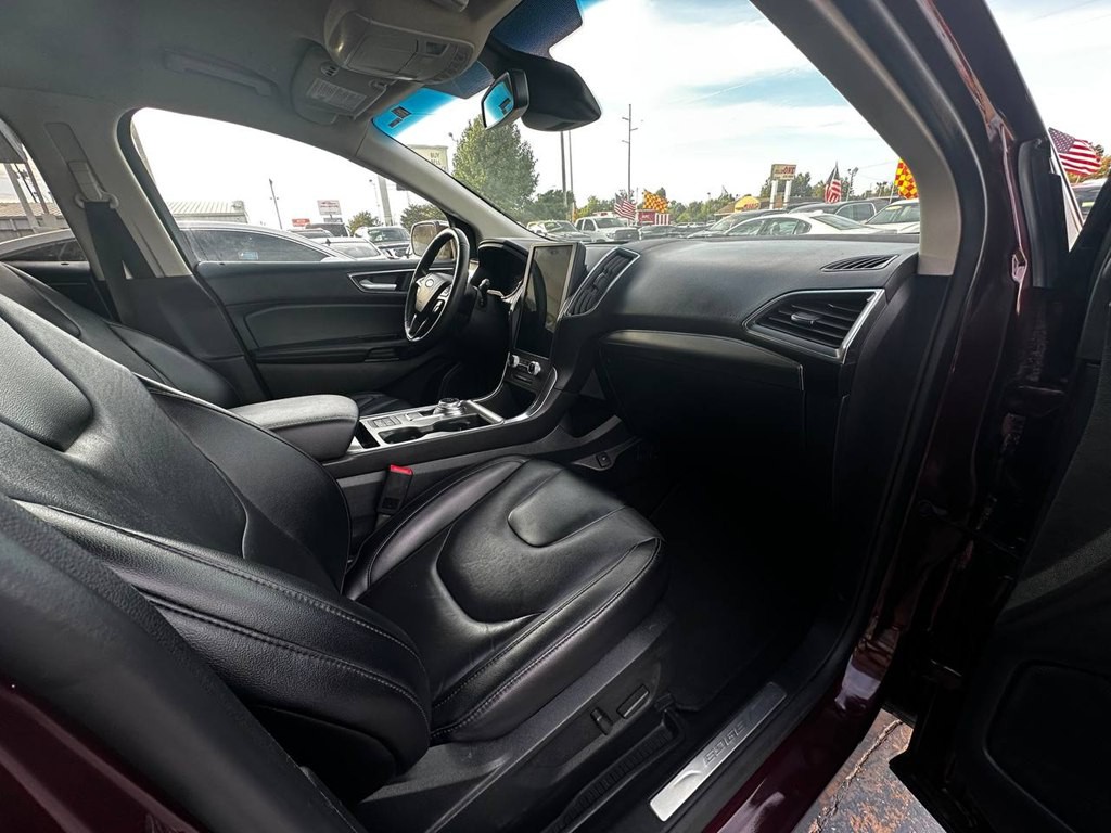 2022 Ford Edge Image 19