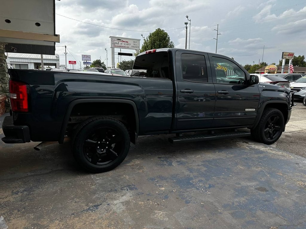 2017 GMC Sierra Image 4