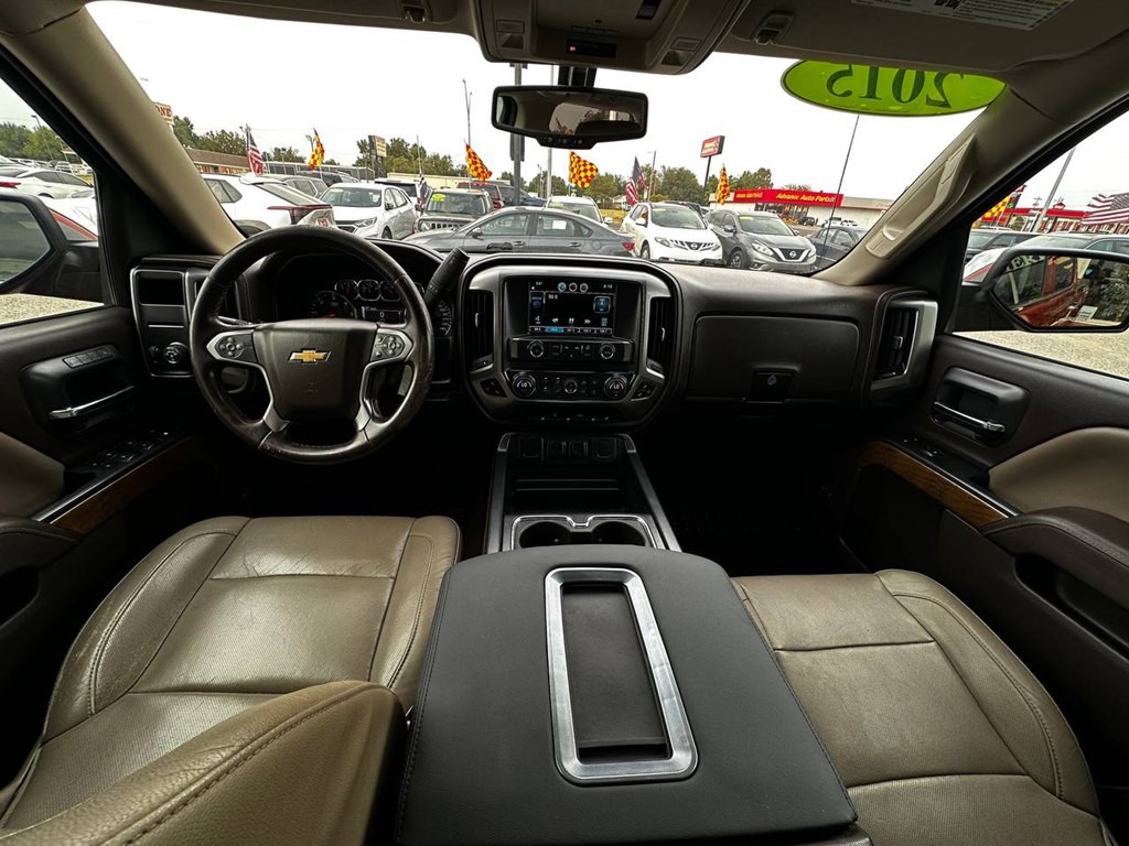 2015 Chevrolet Silverado 1500 Image 17