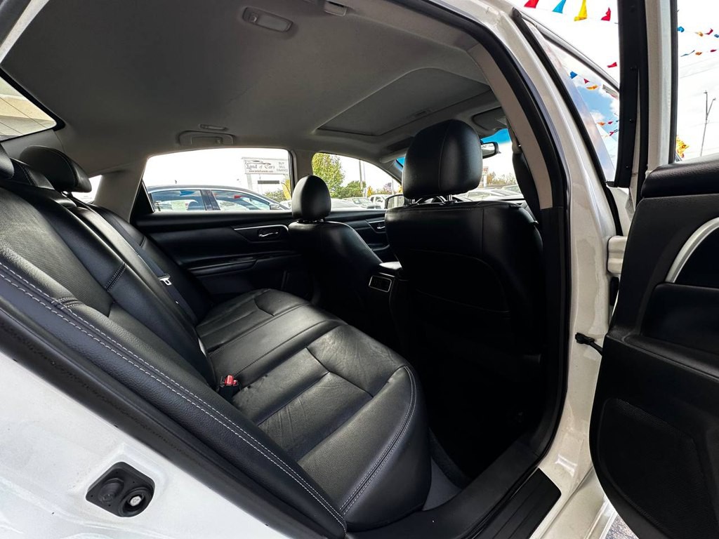 2016 Nissan Altima Image 42