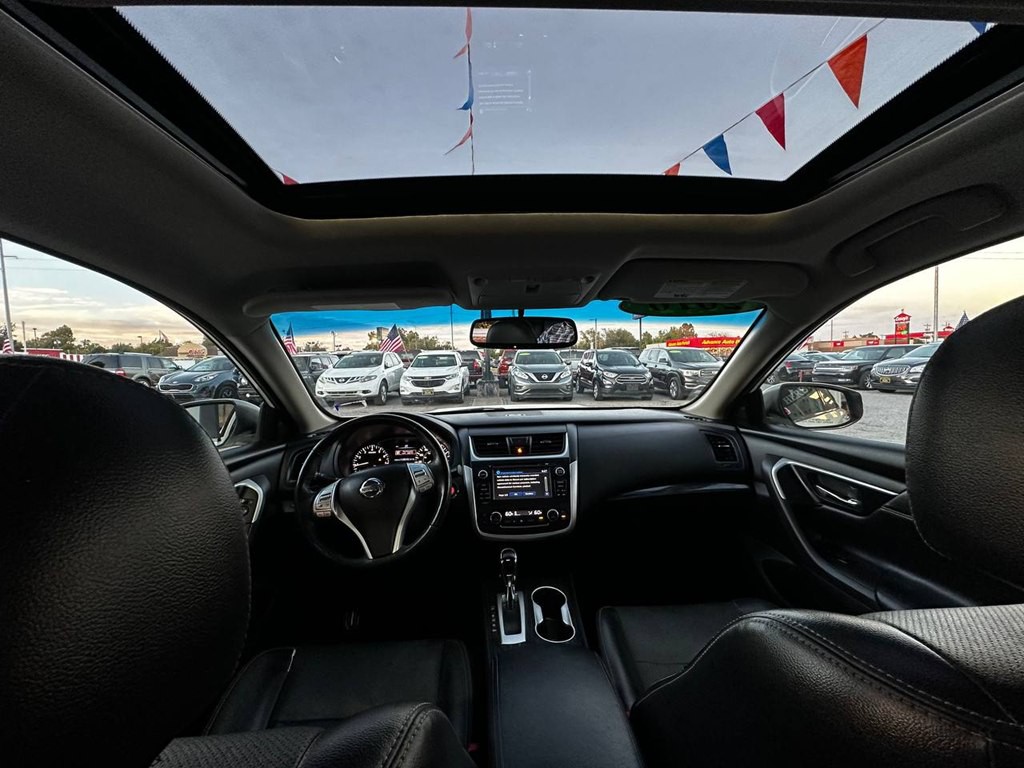 2016 Nissan Altima Image 43