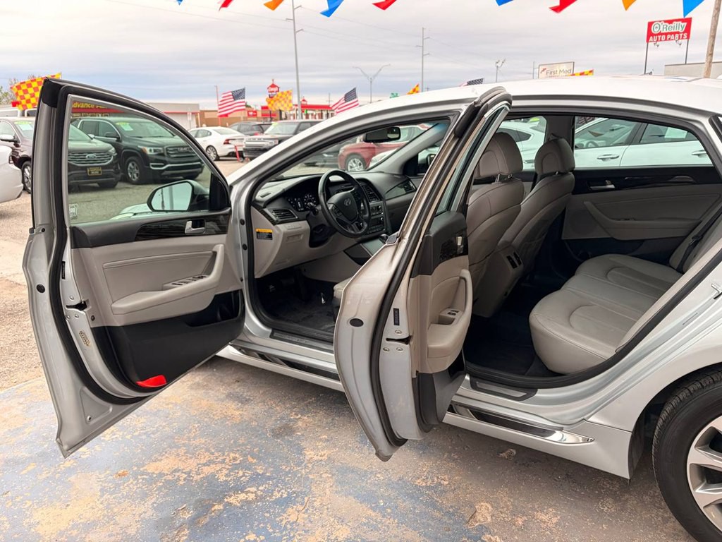 2016 Hyundai Sonata Image 10