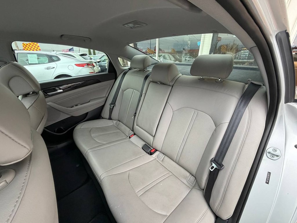 2016 Hyundai Sonata Image 16