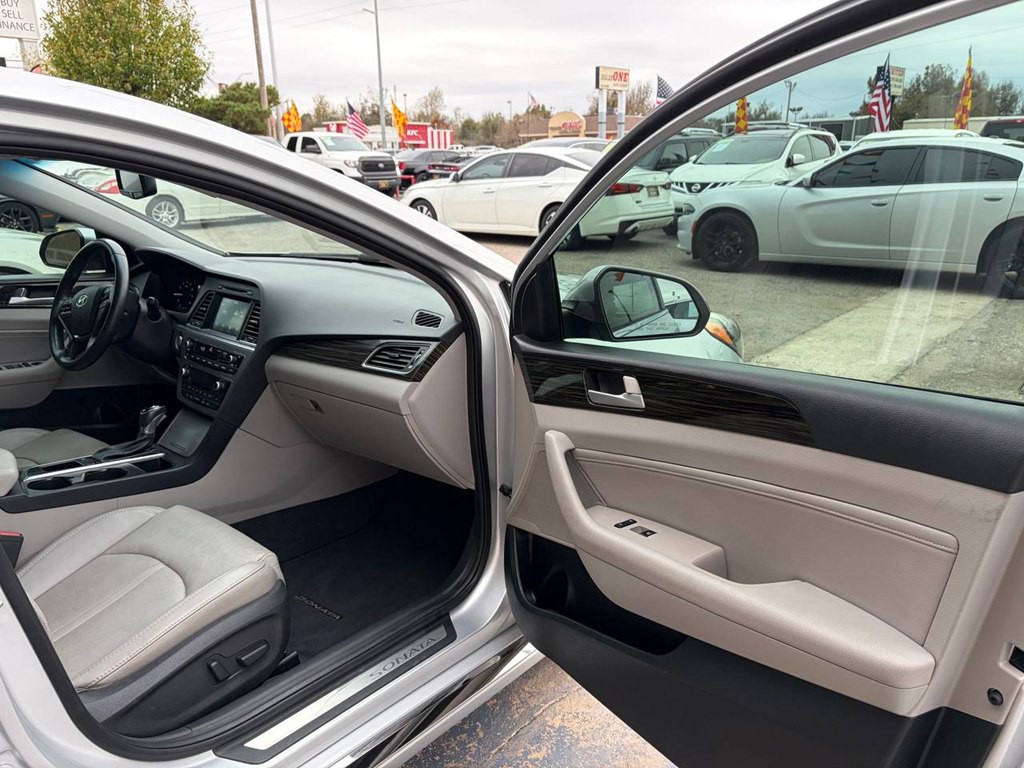 2016 Hyundai Sonata Image 18
