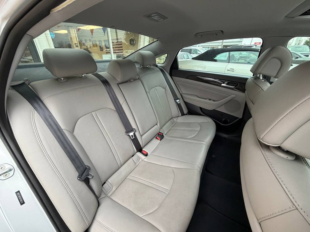 2016 Hyundai Sonata Image 23