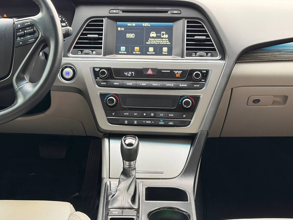 2016 Hyundai Sonata Image 25