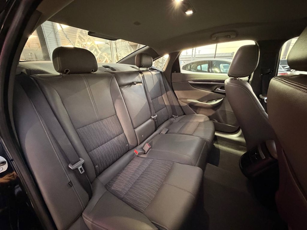 2018 Chevrolet Impala Image 23