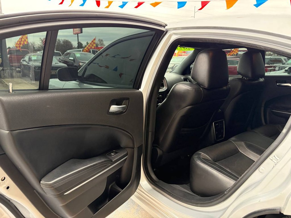 2021 Dodge Charger Image 14