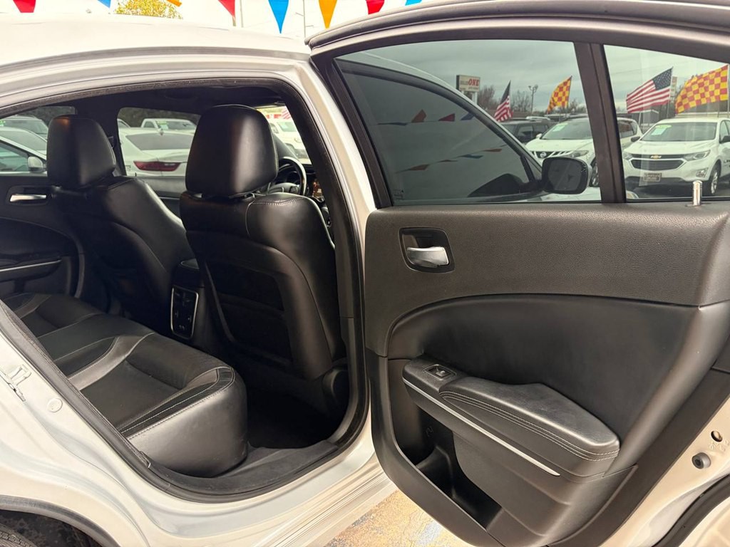 2021 Dodge Charger Image 21