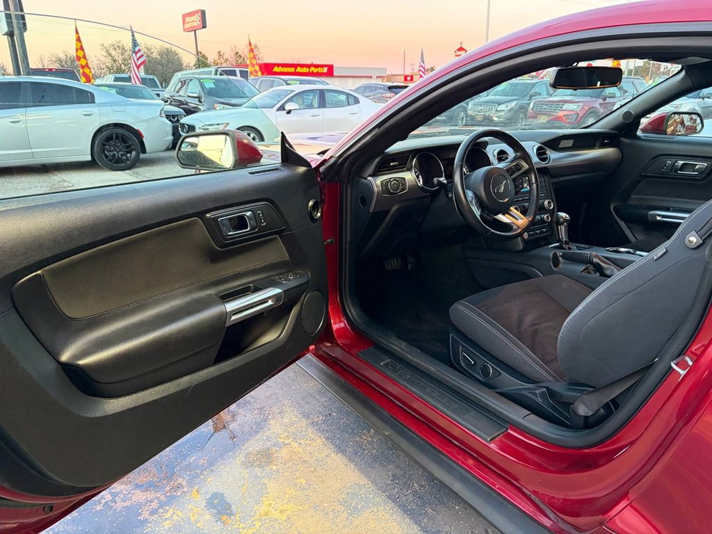 2015 Ford Mustang Image 10