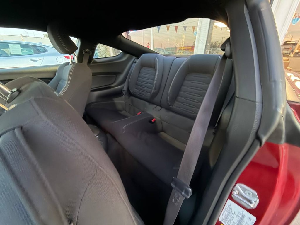 2015 Ford Mustang Image 13