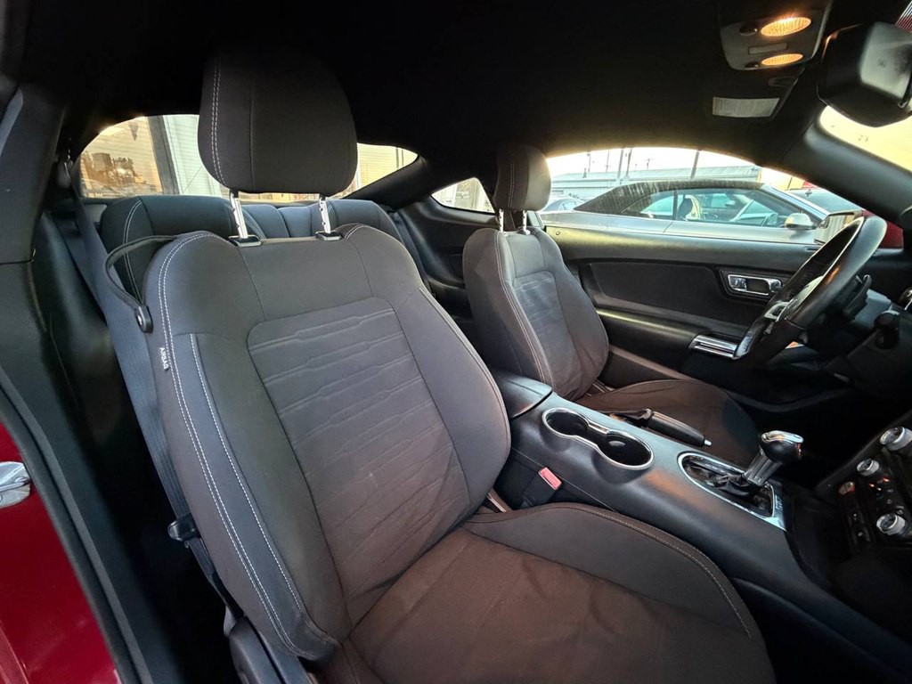 2015 Ford Mustang Image 16