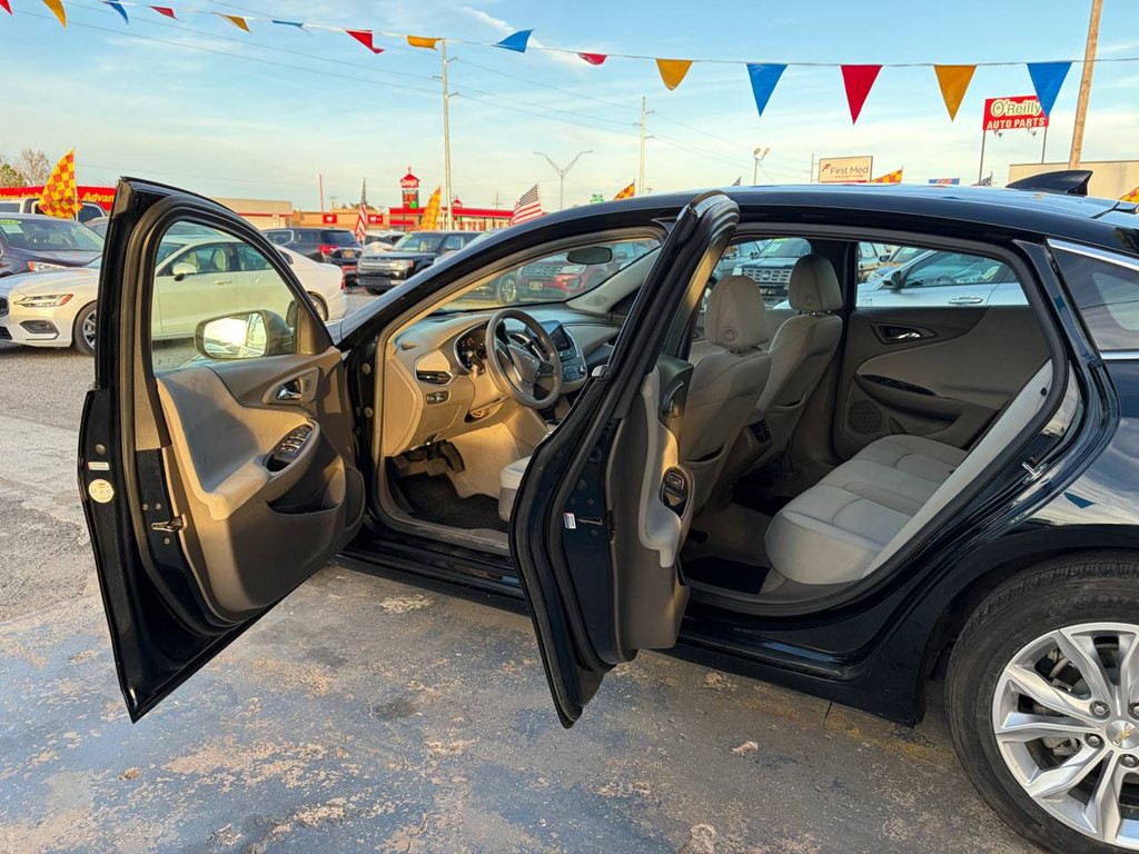 2021 Chevrolet Malibu Image 10