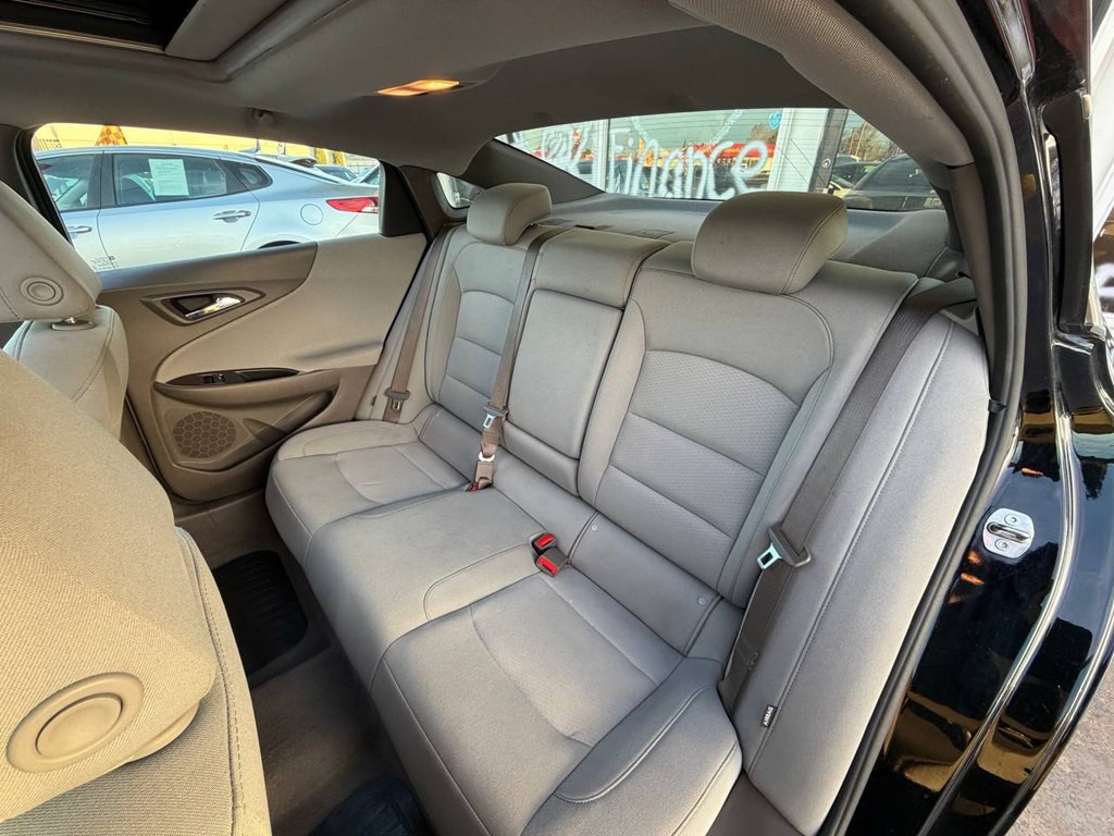 2021 Chevrolet Malibu Image 16