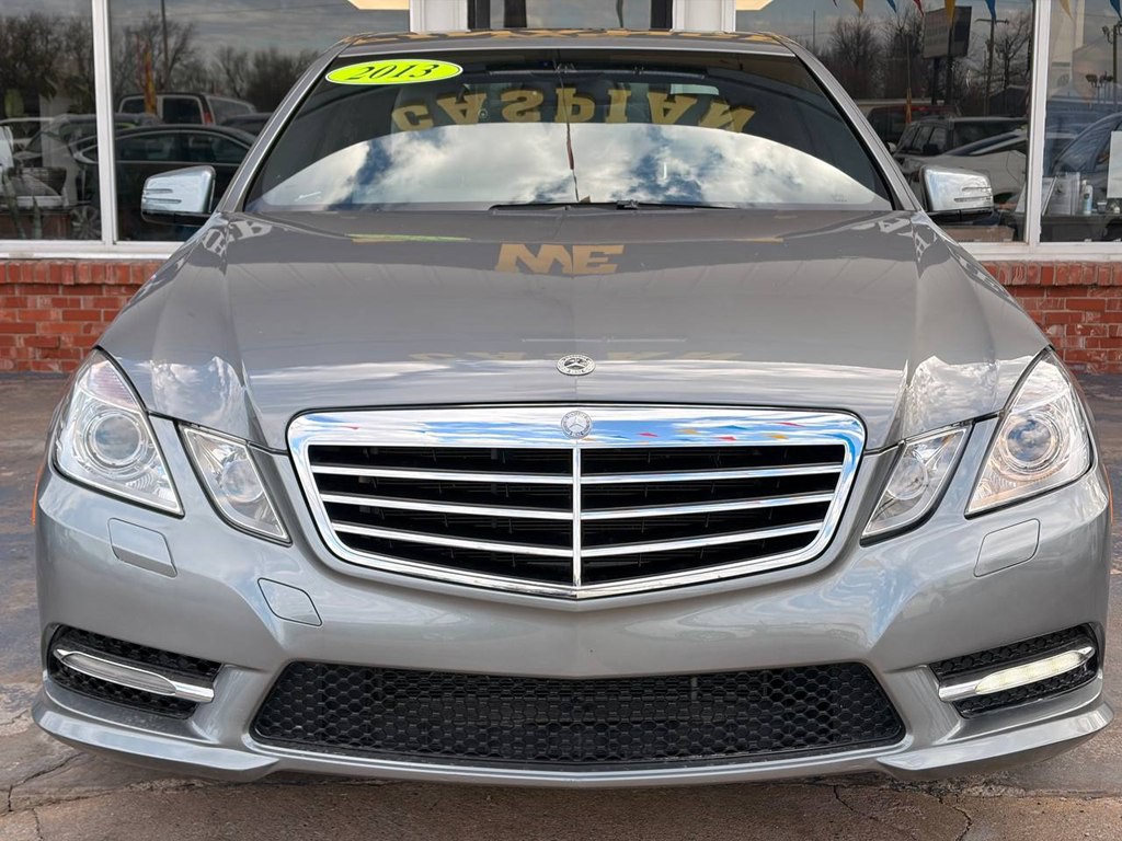 2013 Mercedes-Benz E-Class Image 3
