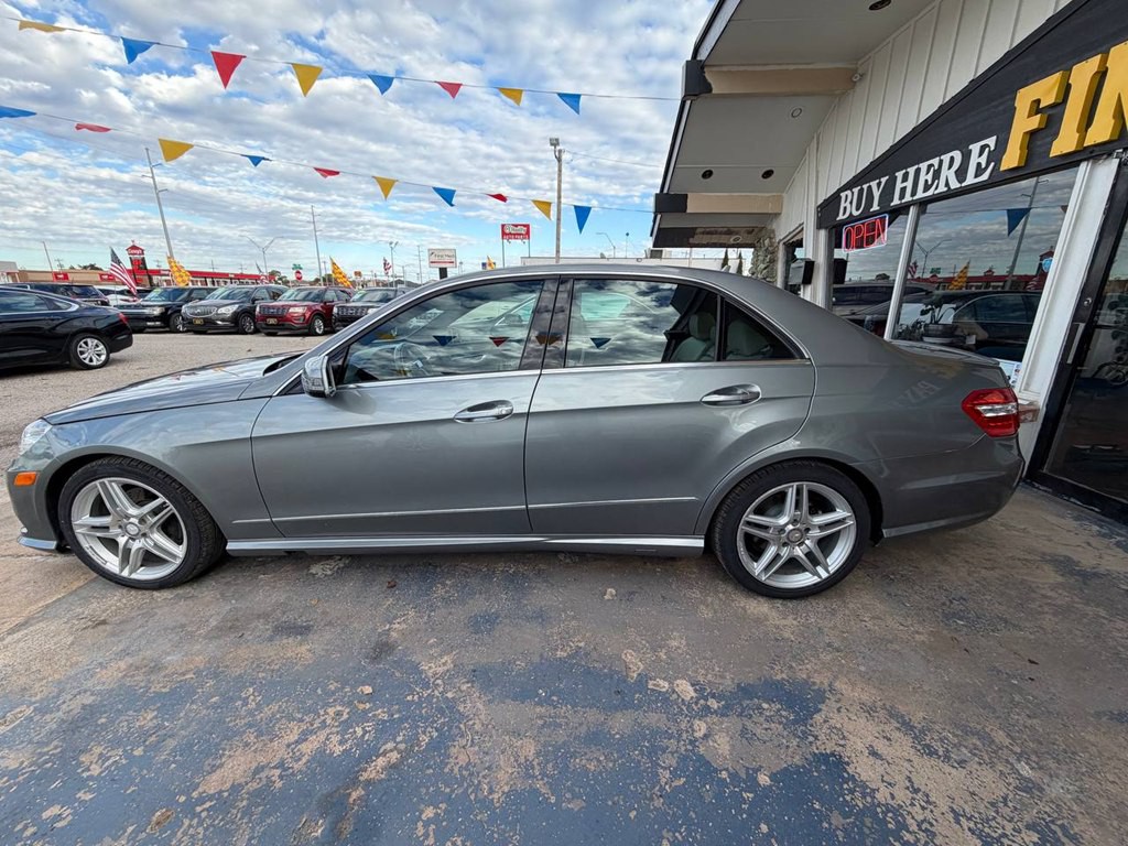 2013 Mercedes-Benz E-Class Image 6