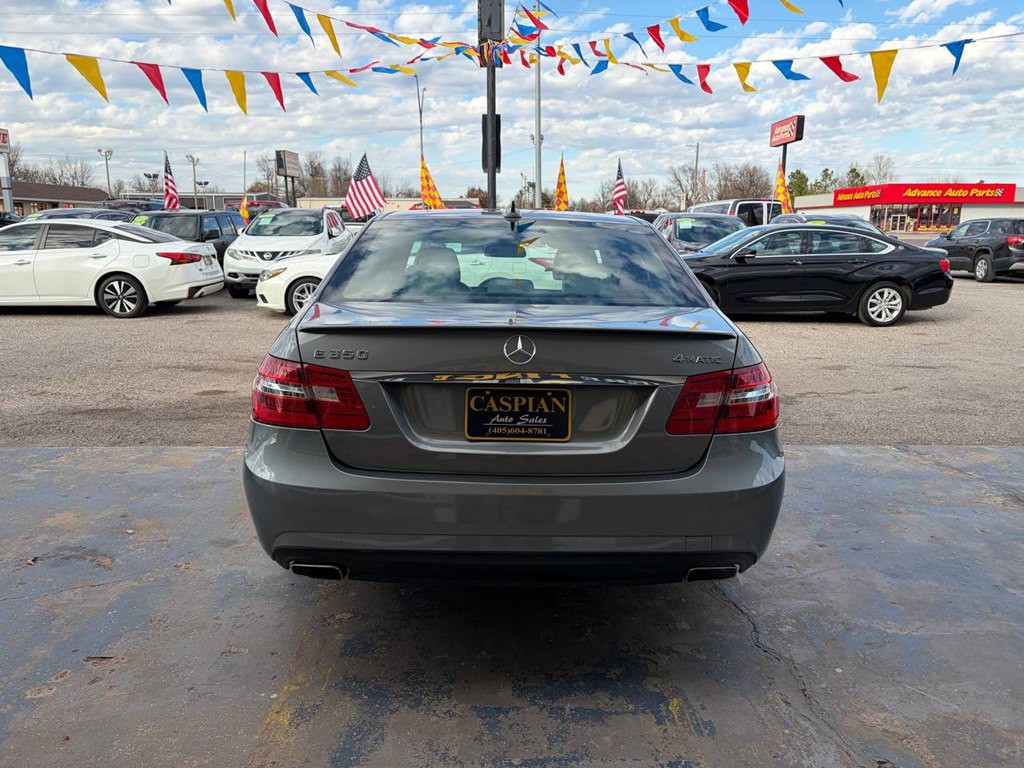 2013 Mercedes-Benz E-Class Image 8