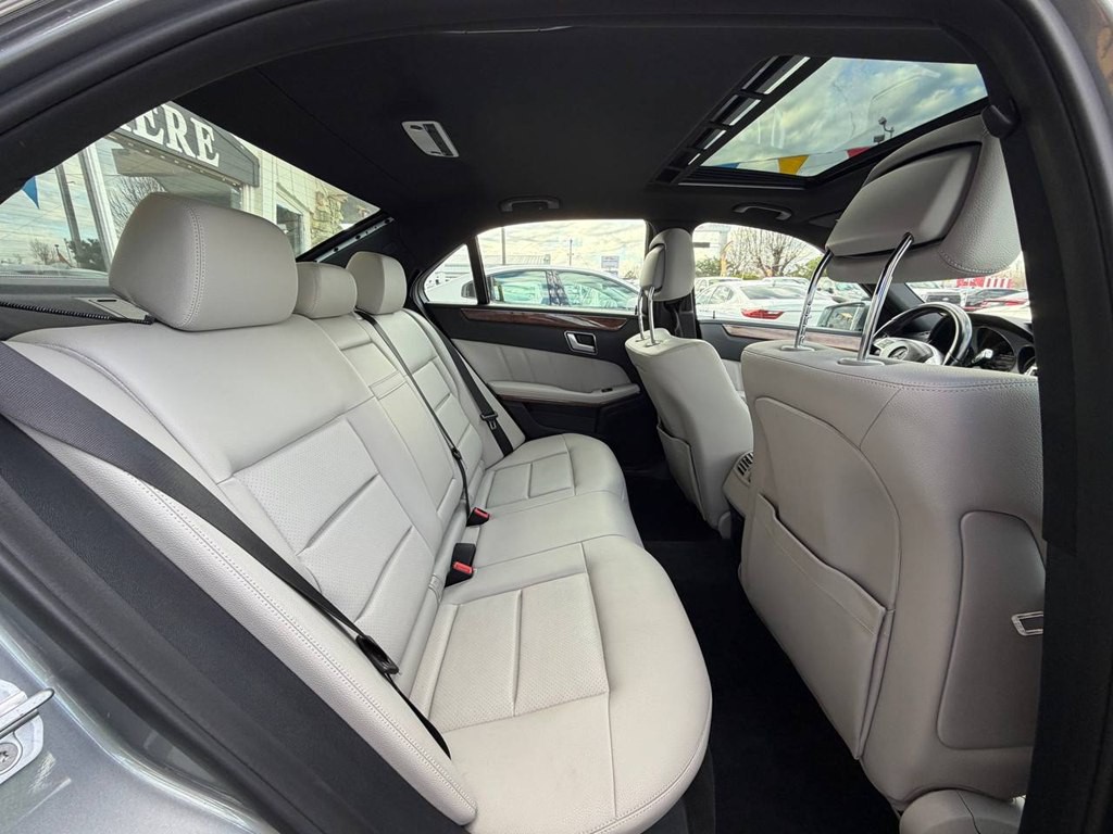 2013 Mercedes-Benz E-Class Image 22