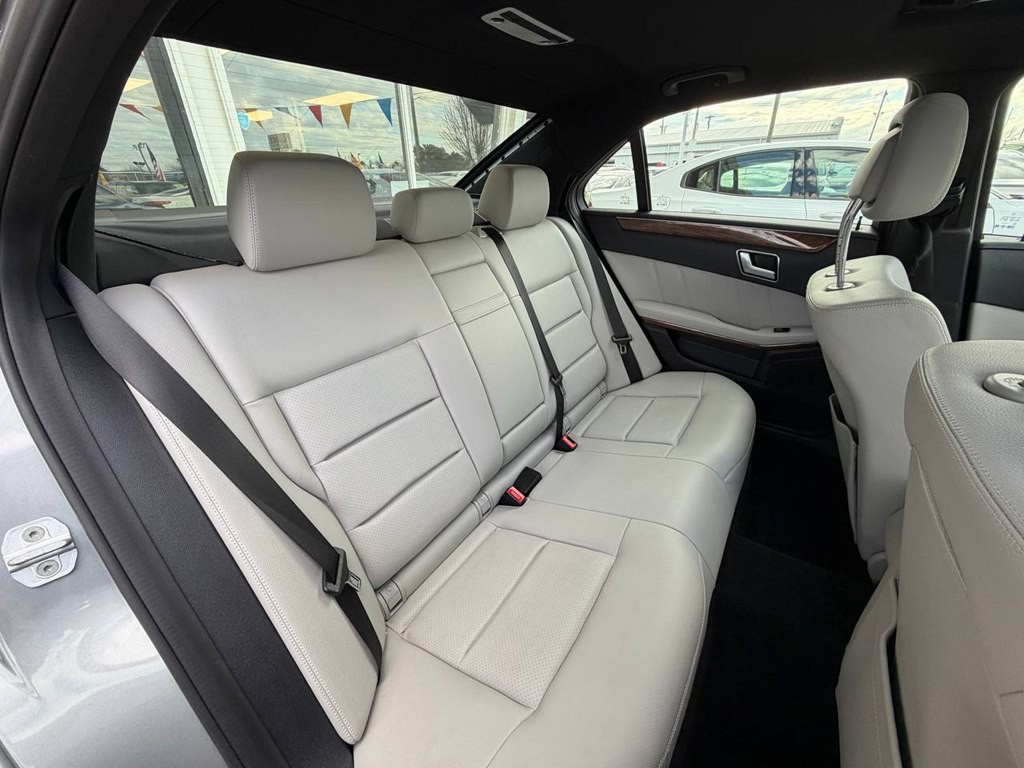 2013 Mercedes-Benz E-Class Image 23