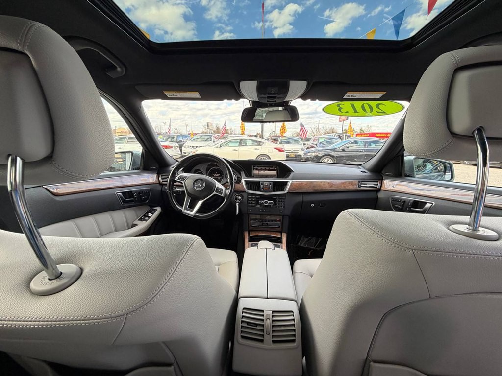 2013 Mercedes-Benz E-Class Image 24