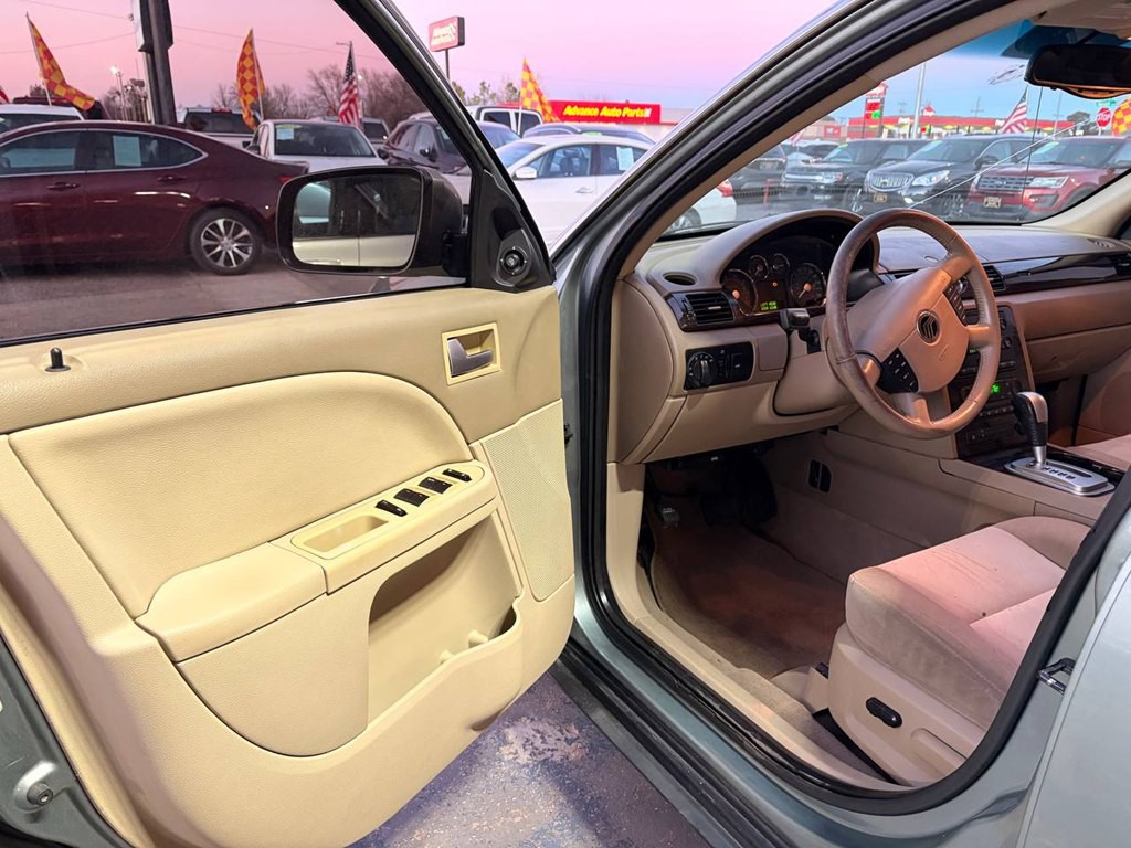 2005 Mercury Montego Image 11