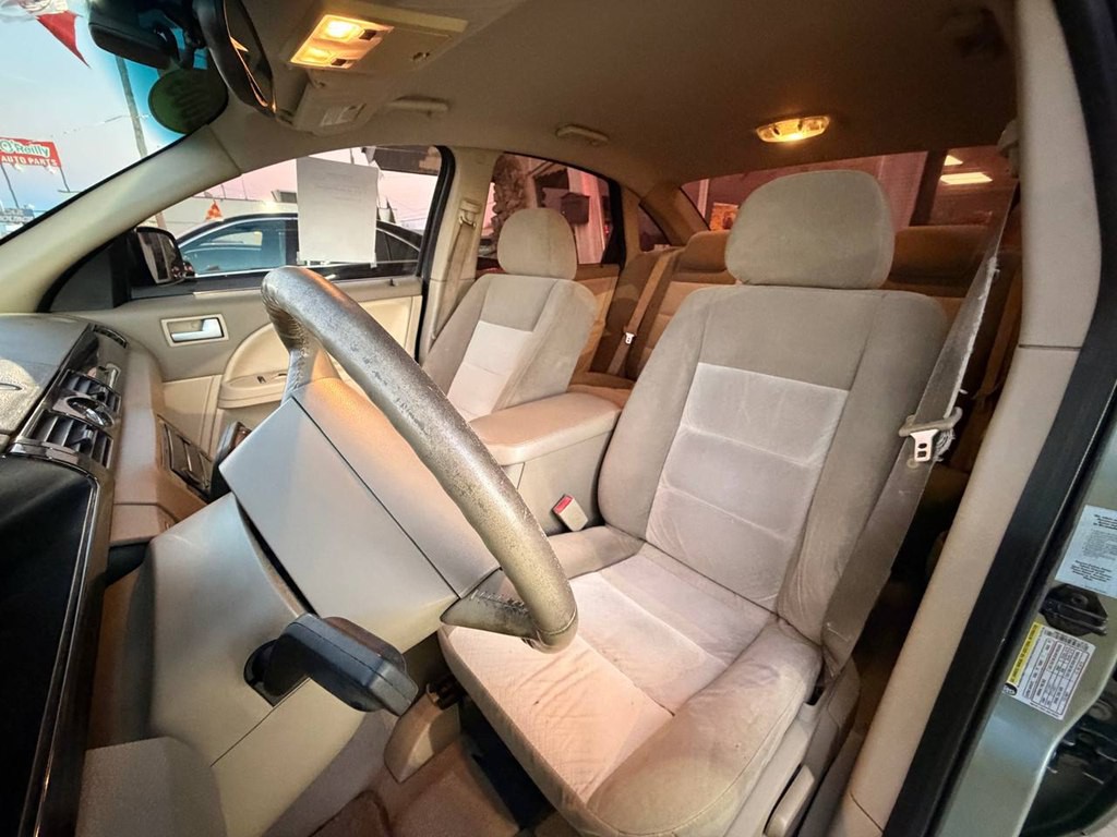 2005 Mercury Montego Image 13