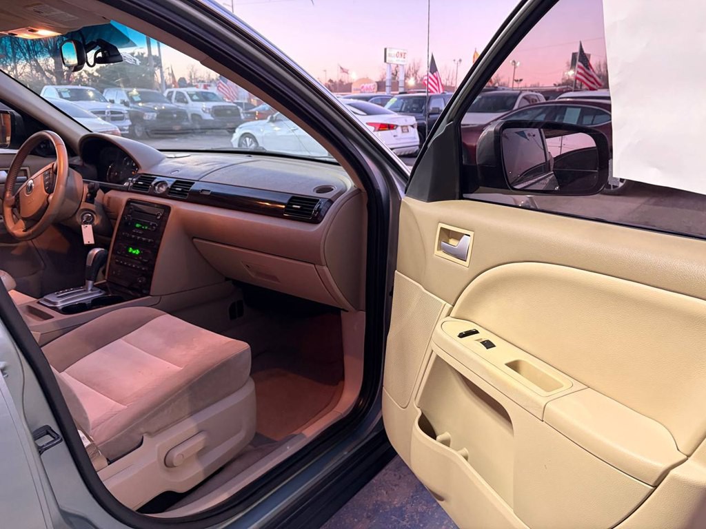2005 Mercury Montego Image 17