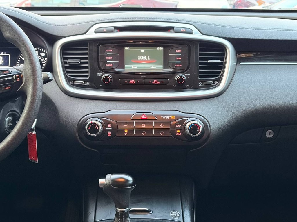 2018 Kia Sorento Image 23