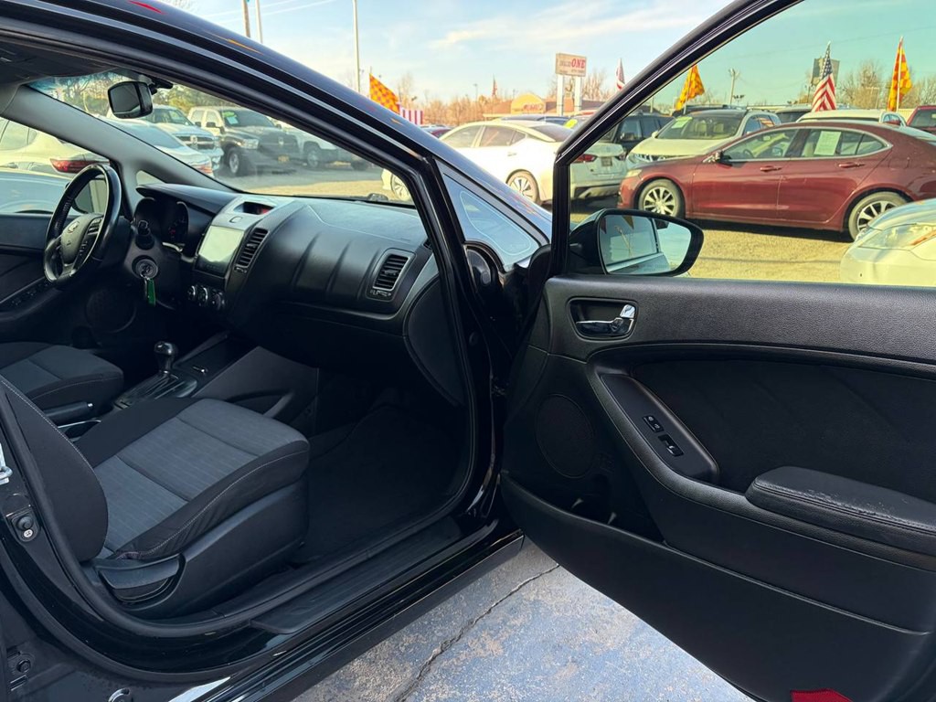 2014 Kia Forte Image 17