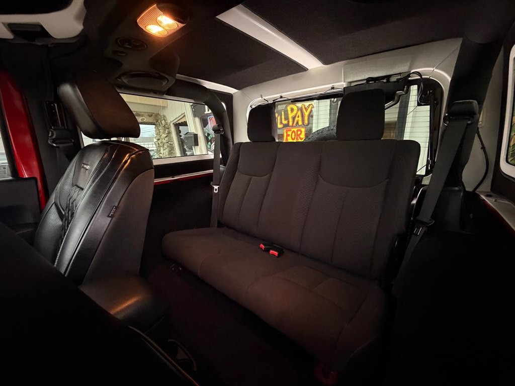 2014 Jeep Wrangler Image 12