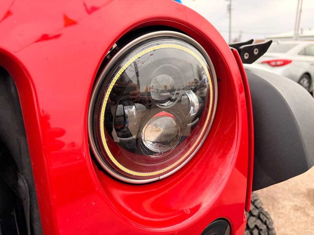 2014 Jeep Wrangler Image 28