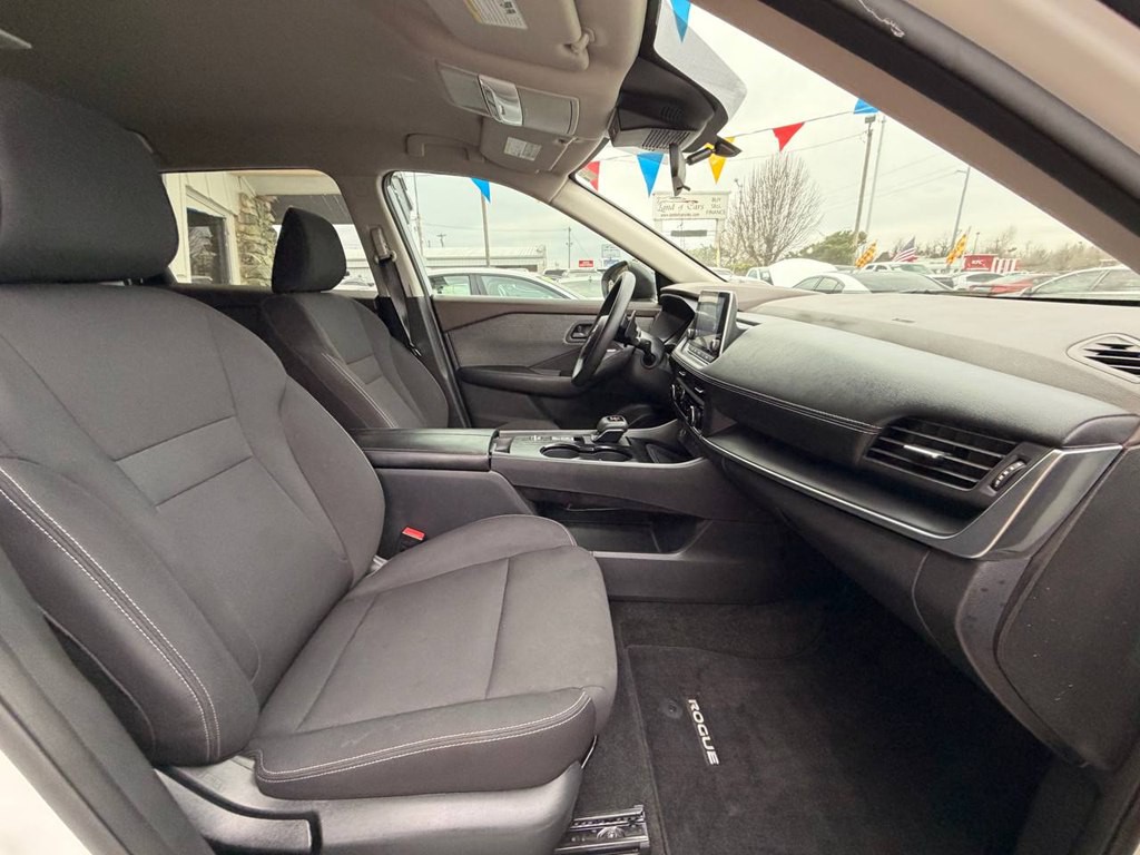 2023 Nissan Rogue Image 18