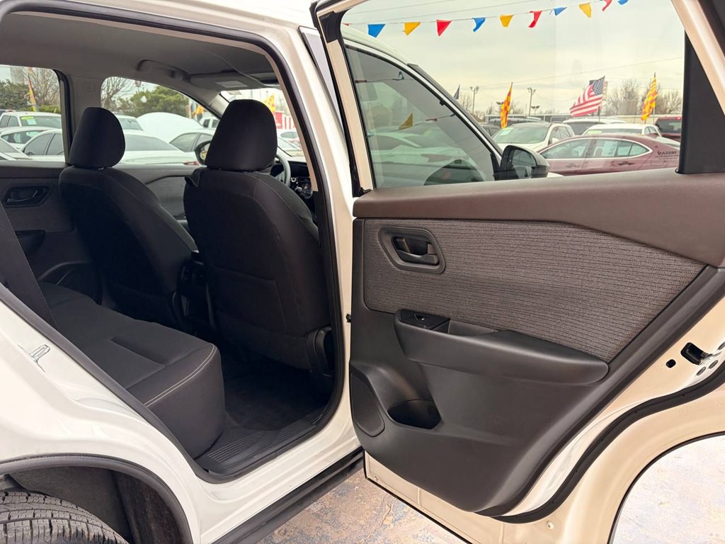 2023 Nissan Rogue Image 20