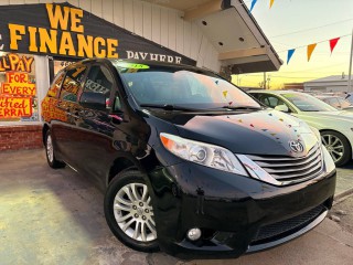 Image for 2015 Toyota Sienna XLE ID: 7197666