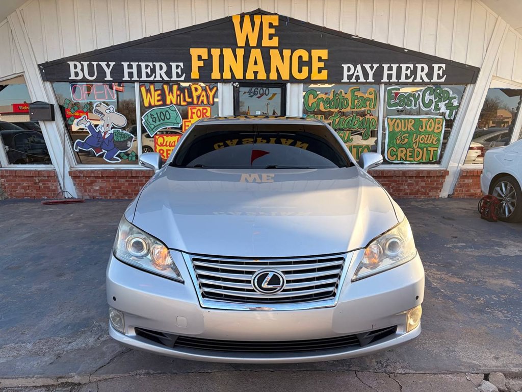 2012 Lexus ES Image 2