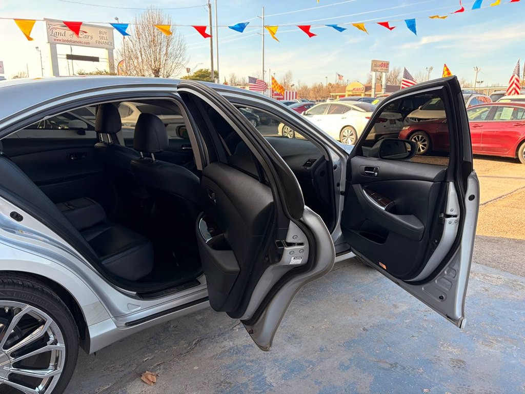 2012 Lexus ES Image 16