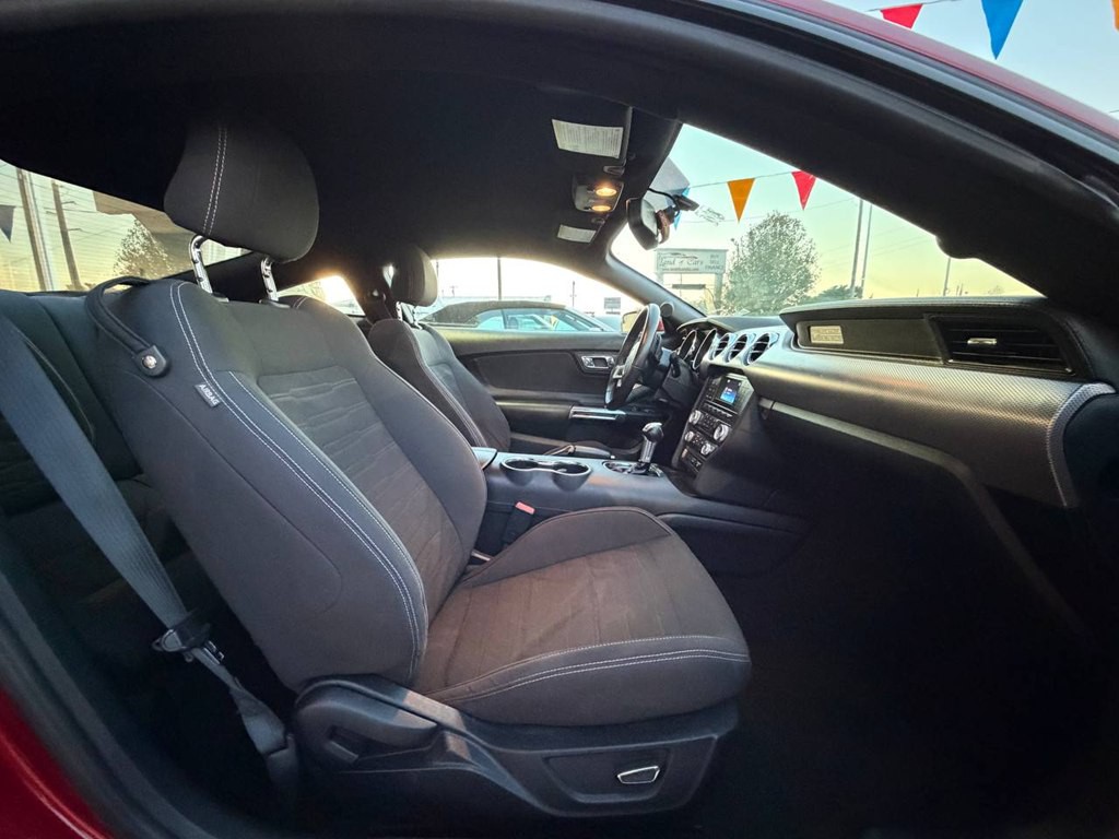 2015 Ford Mustang Image 15