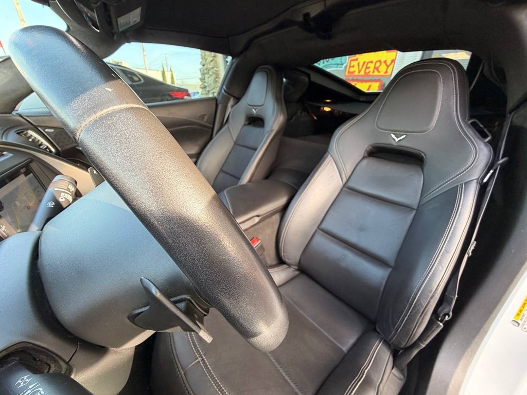 2016 Chevrolet Corvette Image 12