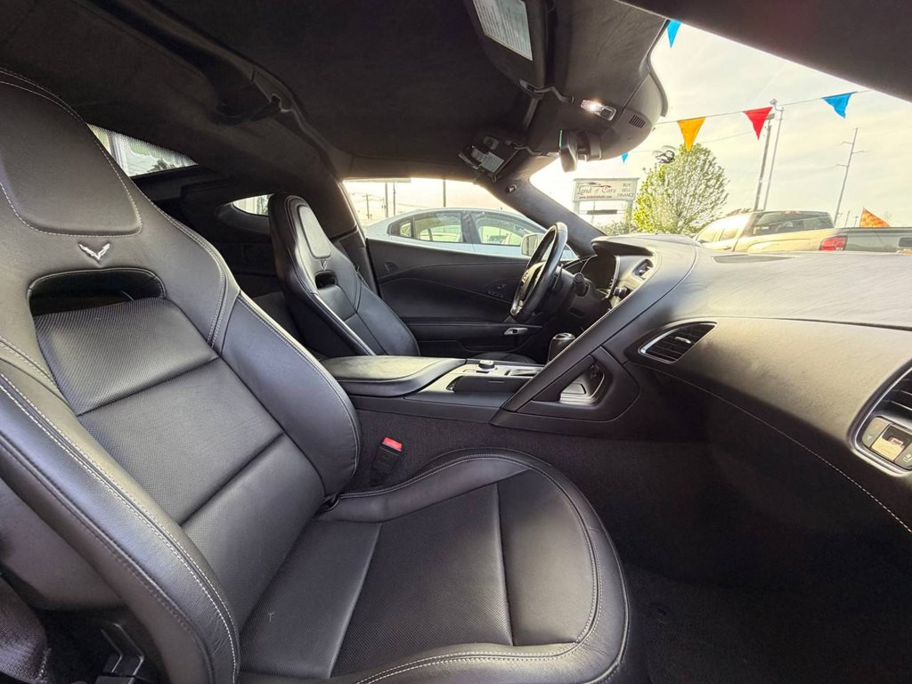 2016 Chevrolet Corvette Image 14