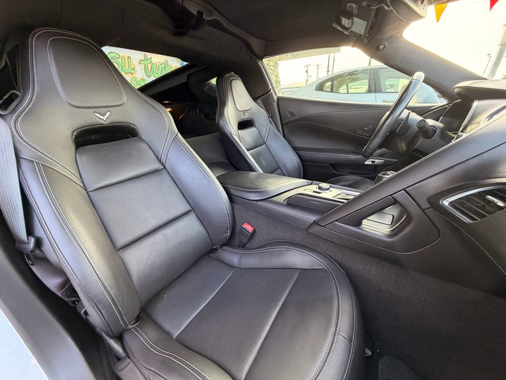 2016 Chevrolet Corvette Image 15