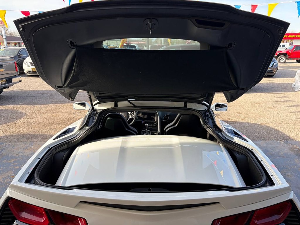 2016 Chevrolet Corvette Image 30